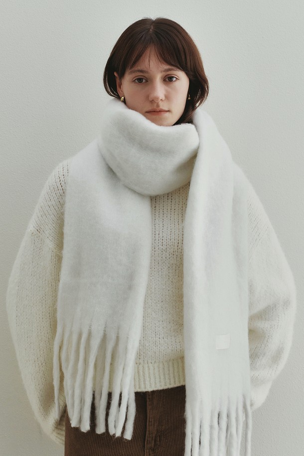 Neev - 기타 - Chunky Tassle Wool Muffler (Ivory)