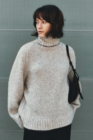 Basic Heavy Wool TurtleNeck Pullover (LightBrown)