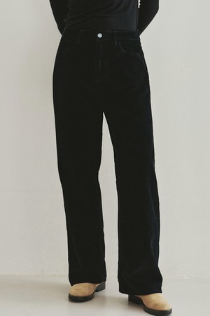 Classic Wide Fit Corduroy Pants (Black)