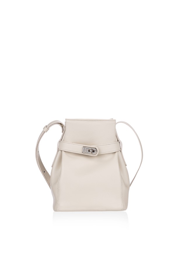 LOVECHARM - 숄더백 - [밀라 아뮬렛 버킷백_아이보리] Mila Amulet Bucket Bag _Ivory