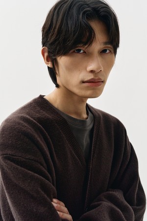 펠티드 울 브이넥 가디건