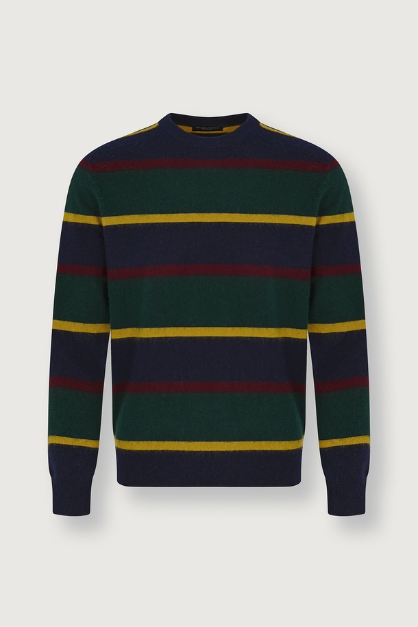 (M) 안테이 캐시미어 스트라이프 스웨터 [프러시안 네이비]는 부드러운 촉감의 고급 캐시미어 소재로 제작된 남성용 니트 스웨터입니다. 클래식하고 베이직한 스타일의 레귤러핏 라운드넥 디자인이며, 가을과 겨울에 착용하기 좋은 두꺼운 두께감으로 보온성을 높였습니다. 프러시안 네이비, 옐로우, 그린, 버건디 등 멀티 컬러 스트라이프 패턴이 돋보이며, 데이트룩, 모임룩, 캐주얼 등 다양한 스타일 연출에 활용할 수 있습니다. 긴 소매 기장의 레귤러핏 스웨터로, 클래식, 미니멀, 캐주얼 스타일을 즐겨 입는 남성에게 추천합니다.
