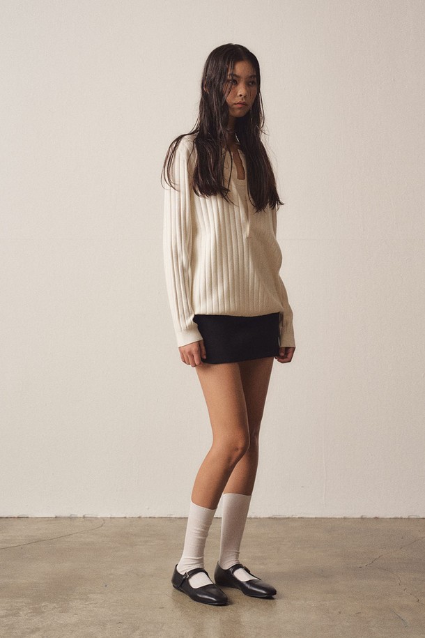 EZIO WOMEN - 스웨터 - W Henley Neck Knit_Ivory