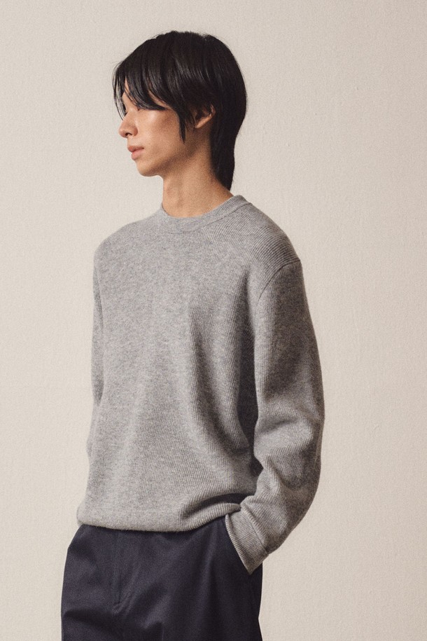 EZIO - 스웨터 - Soft Filling Round Knit_Grey