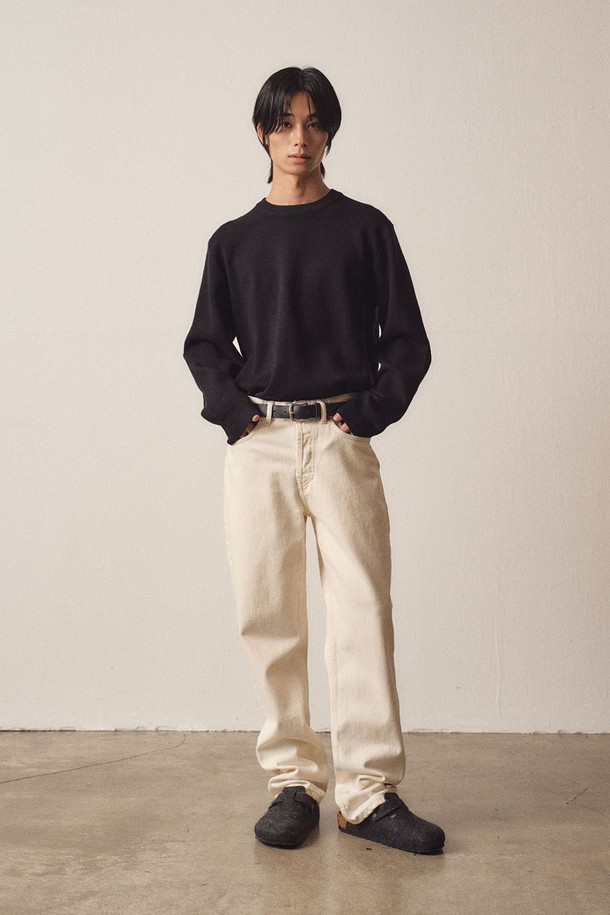 EZIO - 스웨터 - Simple Round Knit_Black