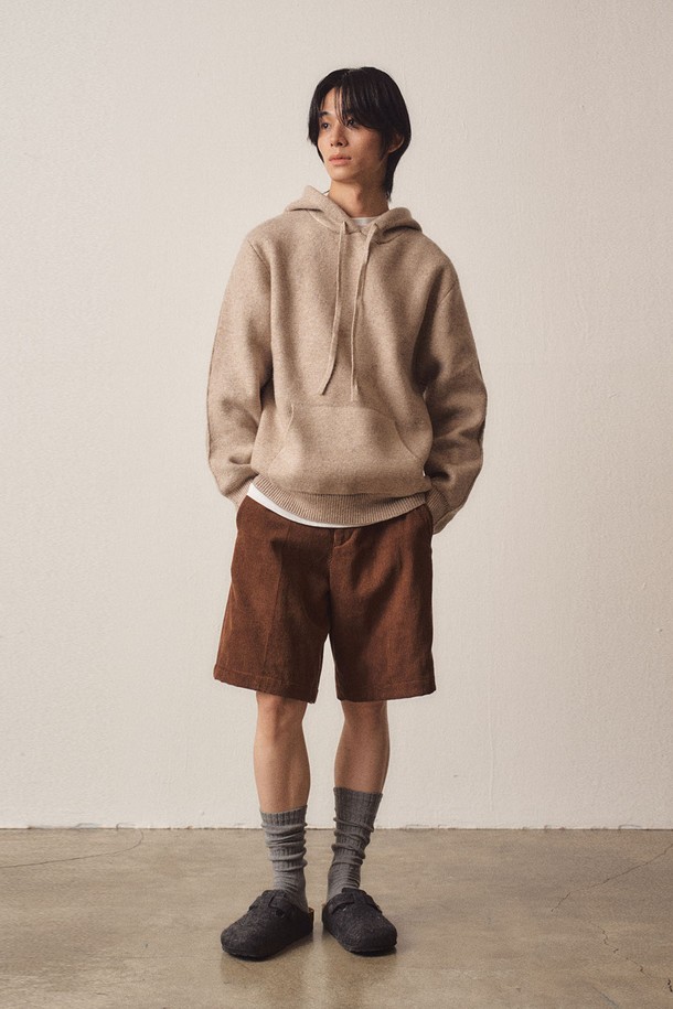 EZIO - 스웨터 - Milano Elbow Patch Hoodie Knit_Beige