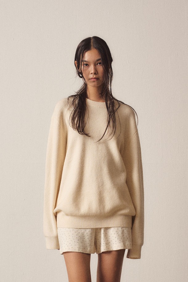 EZIO WOMEN - 스웨터 - W Soft Filling Round Knit_Ivory