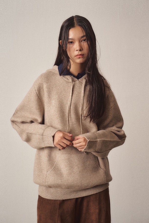 EZIO WOMEN - 스웨터 - W Milano Elbow Patch Hoodie Knit_Beige