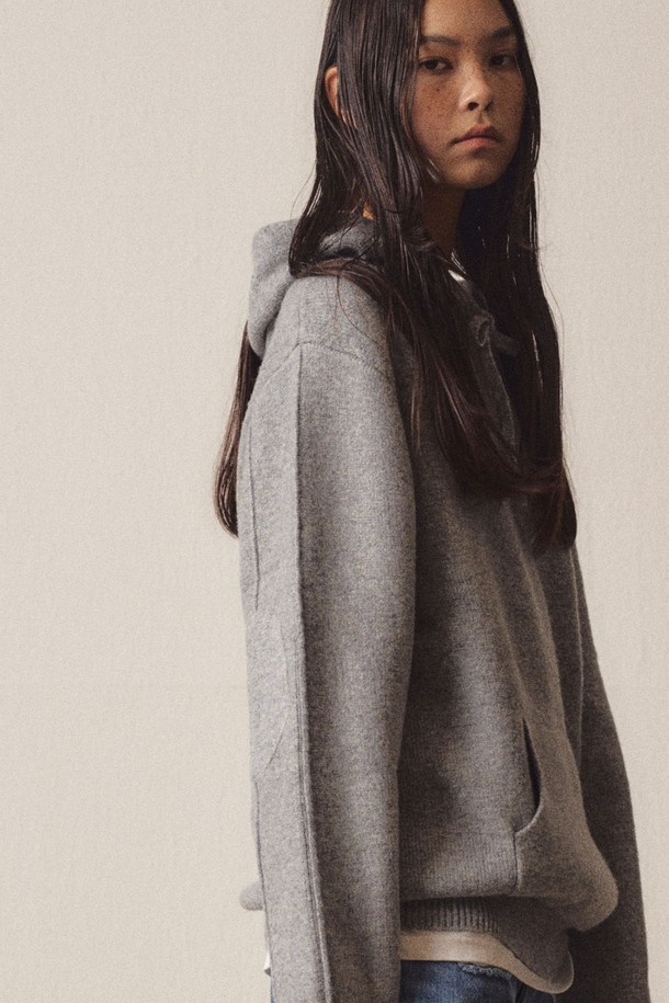 EZIO WOMEN - 스웨터 - W Milano Elbow Patch Hoodie Knit_Grey