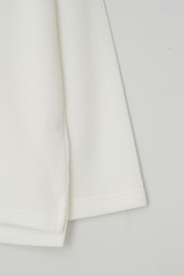 EZIO - 긴팔셔츠 - Ribbed Slim Pocket T-Shirt_Ivory