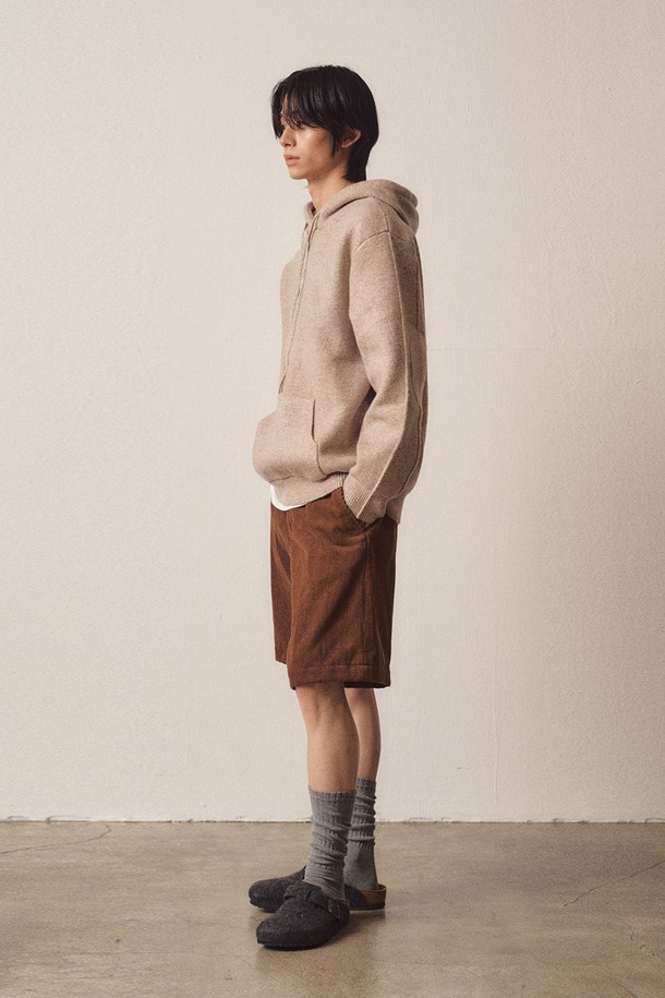 EZIO - 스웨터 - Milano Elbow Patch Hoodie Knit_Beige