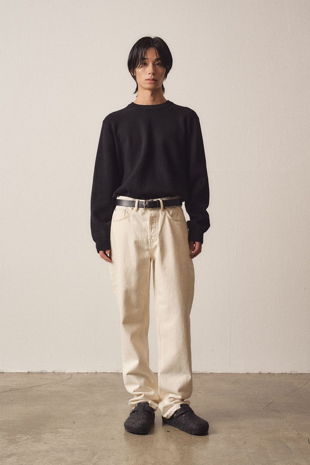 EZIO - 스웨터 - Simple Round Knit_Black