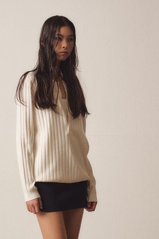 EZIO WOMEN - 스웨터 - W Henley Neck Knit_Ivory