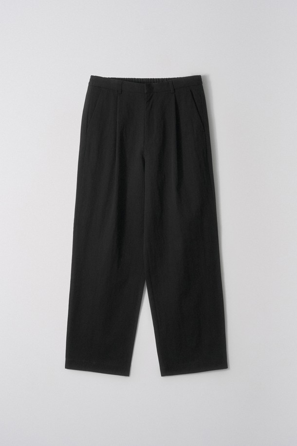 EZIO - 캐주얼팬츠 - One-Tuck Chino Wide Pants_Black