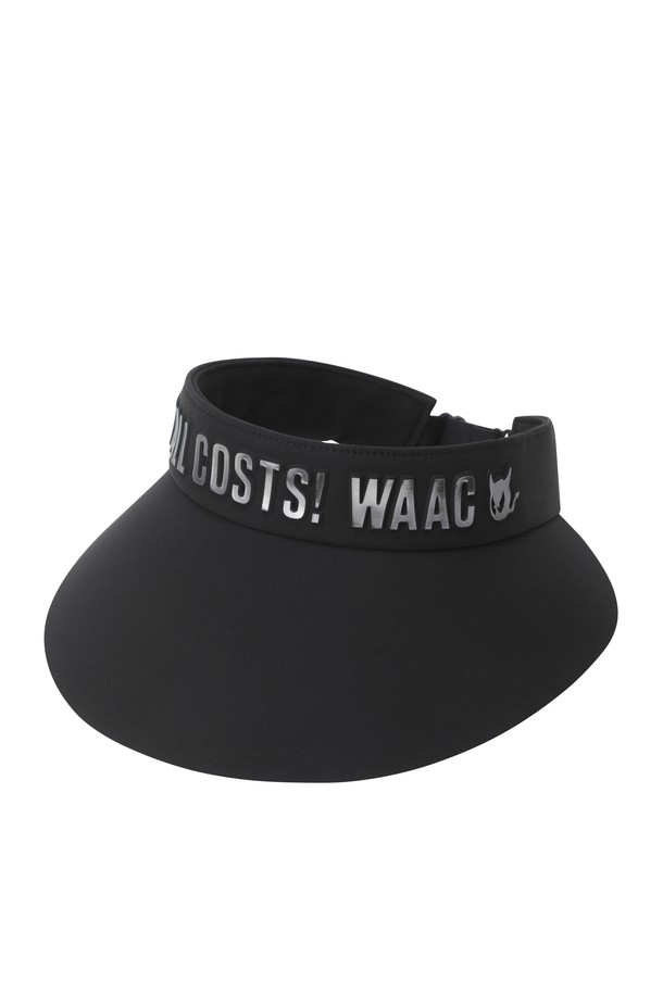 블랙 컬러의 여성 슬로건 바이저입니다. 와이드 챙과 레터링 패턴으로 스포티하면서도 미니멀한 골프룩을 연출합니다. 후면 스트랩으로 사이즈 조절이 가능하며, 땀 흡수를 돕는 이면 땀받이 디테일이 있어 쾌적하게 착용할 수 있습니다. 봄, 여름 시즌 라운딩 시 햇빛을 가려주고 스타일리시함까지 더해줍니다. 골프 활동에 최적화된 디자인으로 편안함과 기능성을 모두 갖췄습니다.
