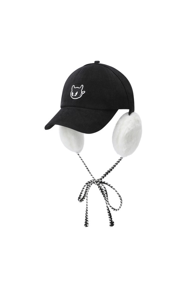 세련된 여성 코듀로이 이어 워머 캡입니다. 겨울철 라운딩을 위한 필수템으로, 부드러운 코듀로이와 니트 소재로 제작되어 뛰어난 보온성을 제공합니다. 무지 디자인으로 클래식, 캐주얼, 미니멀 스타일 모두 소화 가능하며, 턱끈이 있어 활동적인 착용에도 안정감을 더합니다. 두꺼운 두께감으로 추운 날씨에도 따뜻하게 골프를 즐길 수 있습니다.
