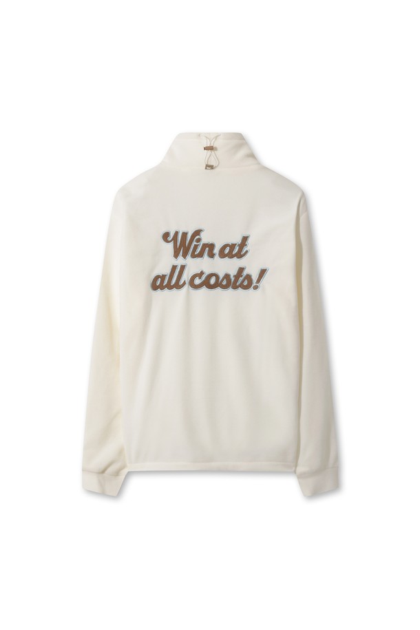 여성용 폴라 플리스 하이넥 풀오버입니다. 부드러운 촉감의 플리스 소재로 제작되어 겨울철 보온성을 높여줍니다. 오버핏 디자인에 하이넥으로 목까지 따뜻하게 감싸주며, 방풍 안감과 보온 기능을 갖춰 기능성까지 더했습니다. 등 부분 슬로건 아트워크와 폼폼 비니 와펜, 스트링 디테일로 스포티하면서도 캐주얼한 스타일을 연출할 수 있습니다. 골프룩은 물론 일상에서도 편안하게 착용하기 좋은 화이트 컬러의 긴 소매 풀오버입니다.
