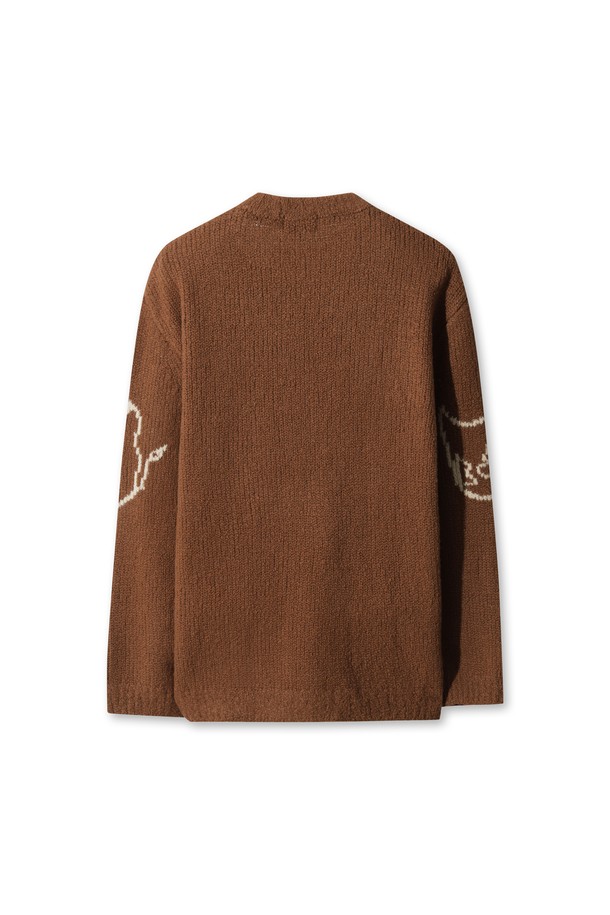 WAACKY(와키) 방풍 로우 게이지 여성 스웨터는 가을, 겨울 시즌에 골프 및 일상에서 캐주얼하게 착용하기 좋은 아이템입니다. 부드러운 울 소재와 두꺼운 두께감으로 보온성을 높였으며, 방풍 안감 처리가 되어 있어 쌀쌀한 날씨에도 쾌적하게 활동할 수 있습니다. 오버핏 크롭 기장으로 스타일리시함을 더하고, 라운드넥 디자인으로 편안한 착용감을 제공합니다. 와키 캐릭터 디자인과 인타르시아 패턴이 돋보이는 브라운 컬러의 긴소매 스웨터로, 캐주얼, 클래식, 미니멀한 스타일을 연출하기 좋습니다.
