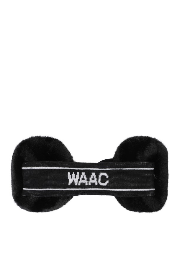 여성 털 이어워머는 겨울철 추위로부터 귀를 따뜻하게 보호해주는 방한 아이템입니다. 캐주얼, 미니멀 스타일의 골프룩에 잘 어울리며, 부드러운 촉감의 니트와 인조 퍼 소재로 제작되었습니다. 신축성 좋은 니트 짜임과 밴딩 구조로 편안한 착용감을 제공하며, 양 사이드의 퍼 디테일이 페미닌한 무드를 더합니다. 블랙 컬러의 무지 디자인으로 어떤 스타일에도 쉽게 매치할 수 있어 활용도가 높습니다.
