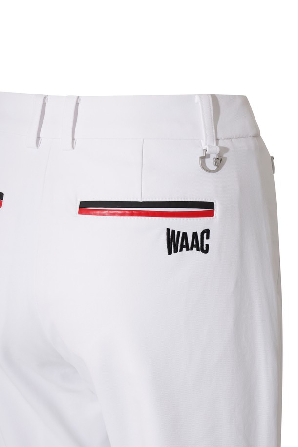 [코리아 TKR] Women Essential Pants는 여성 골프룩을 위한 스포티한 스타일의 에센셜 팬츠입니다. 사계절 착용 가능하며, 슬림핏 디자인의 긴 바지입니다. 흰색 무지 디자인으로, 움직임이 자유로운 편안한 착용감을 제공하는 기능성 팬츠입니다. 신축성이 뛰어나 활동적인 골프 라운딩에 적합하며, 미니멀한 스타일을 연출합니다.
