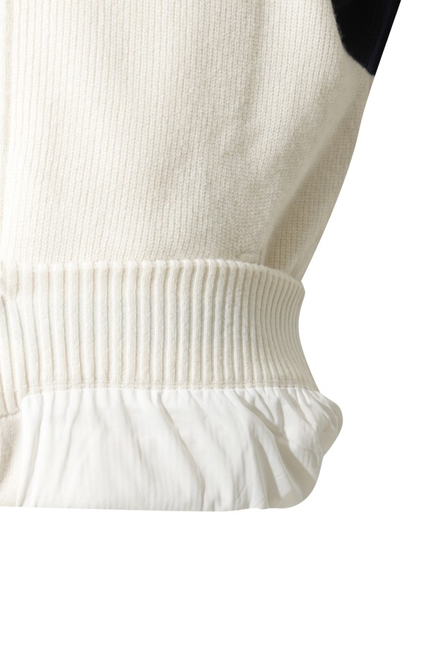 남성용 라글란 슬리브 집업 스웨터입니다. 겨울 시즌, 골프 또는 일상에서 스포티하고 캐주얼한 스타일을 연출할 수 있습니다. 부드러운 촉감의 나일론, 울, 아크릴 혼방 소재로 제작되었으며, 두꺼운 두께감으로 보온성을 높였습니다. 방풍 안감과 라글란 소매 디자인으로 활동성을 더했으며, 로고 와펜과 부클 아플리케 디테일이 돋보입니다. 집업 스타일과 레귤러핏 디자인으로 편안하고 스타일리시하게 착용 가능합니다.
