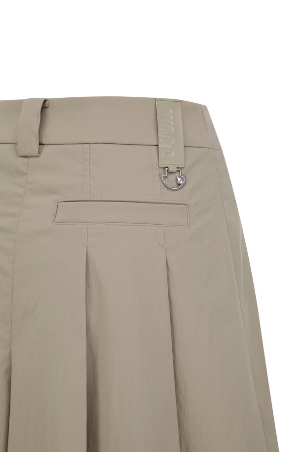 WAAC - 하프팬츠 - Women Bermuda Pleats Pants