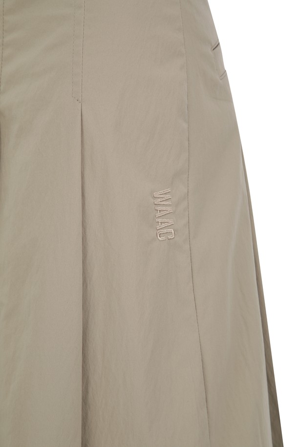 WAAC - 하프팬츠 - Women Bermuda Pleats Pants