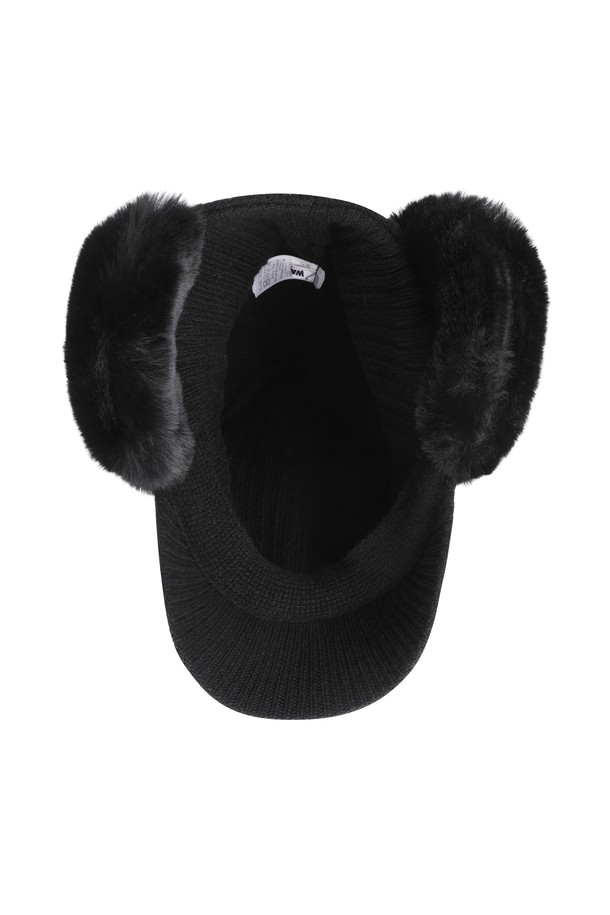 여성 이어 워머 니트 모자는 겨울철 골프 라운딩과 일상에서 모두 활용하기 좋은 방울 장식의 클래식 스타일 니트 모자입니다. 부드러운 촉감의 니트와 퍼 소재를 사용하여 보온성을 높였으며, 두꺼운 두께감으로 추운 날씨에도 따뜻하게 착용할 수 있습니다. 케이블 패턴 디자인이 돋보이며, 귀를 덮어주는 이어 워머 스타일로 보온성을 더욱 강화했습니다. 여성스러운 디자인과 뛰어난 보온성으로 겨울철 패션 아이템으로 활용하기 좋습니다.
