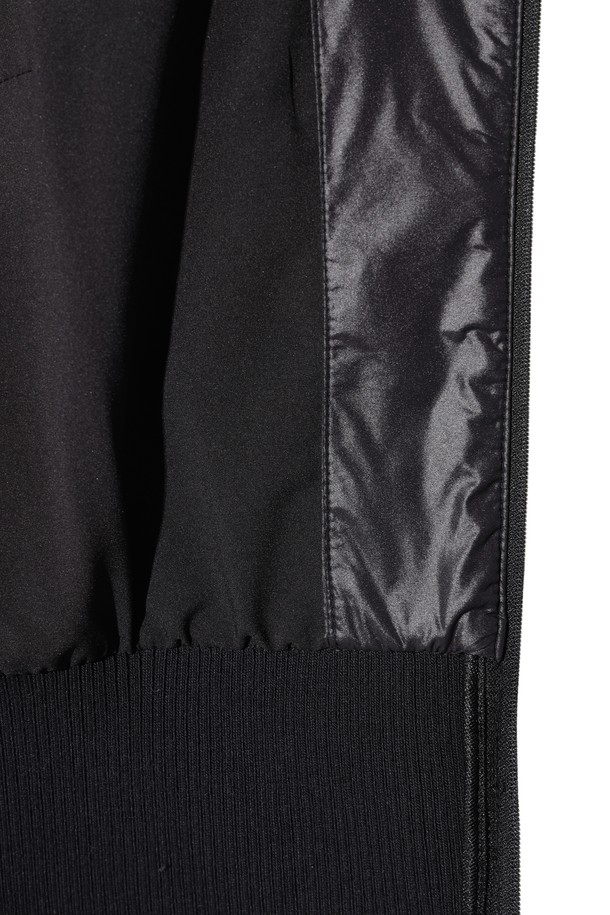 상품 슬라이드 이미지 1