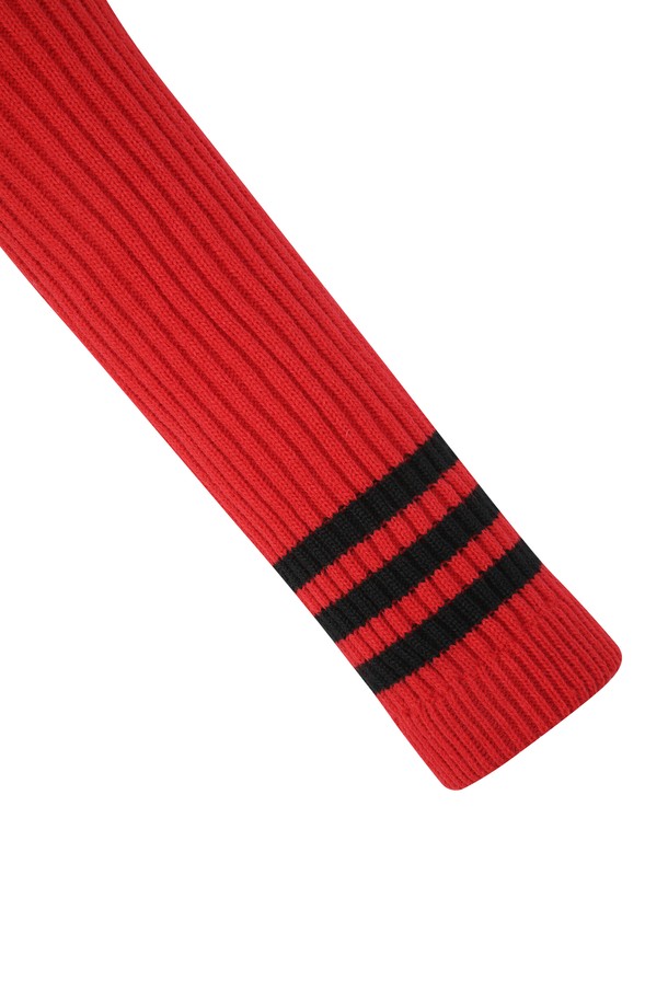 WAACKY(와키) 드라이버 커버는 골프 용품으로, 공용으로 사용할 수 있는 제품입니다. 귀여운 캐릭터 디자인이 특징이며, 신축성이 뛰어난 소재로 제작되어 드라이버 헤드를 안전하게 보호합니다. 골프 클럽에 개성을 더하고 싶거나, 소중한 드라이버를 스크래치로부터 보호하고 싶다면 이 제품을 선택해 보세요.
