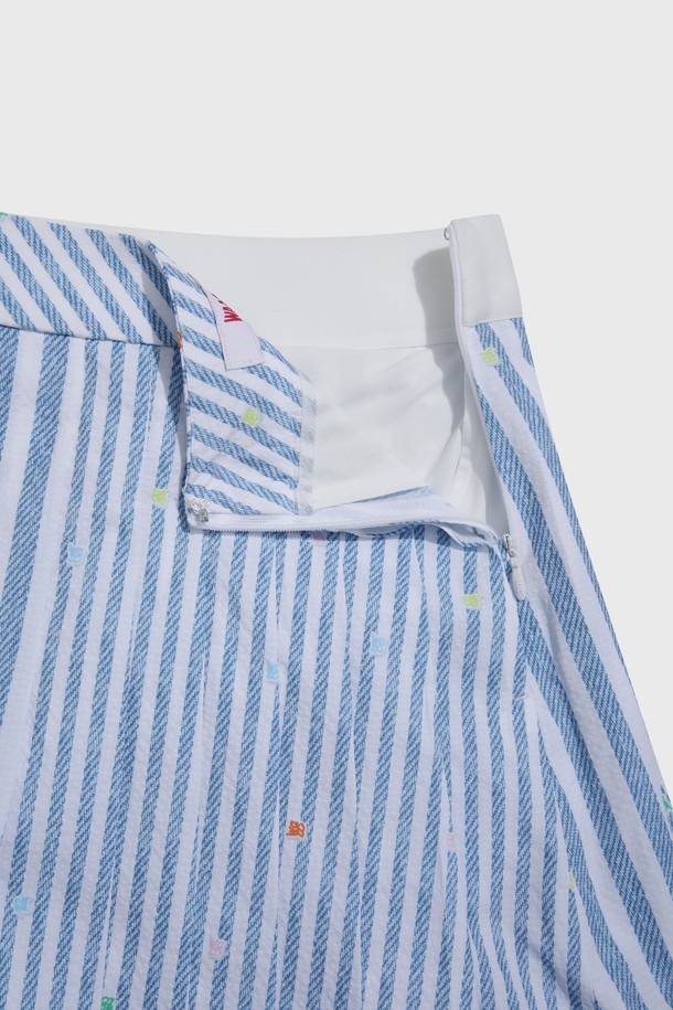 상품 슬라이드 이미지 1