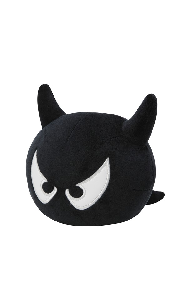 WAACKY(와키) 우드 커버는 골프 용품으로, 공용으로 사용 가능합니다. 캐릭터와 스트라이프 패턴이 적용되어 개성 넘치는 디자인을 자랑합니다. 신축성 있는 소재로 제작되어 우드에 안정적으로 장착되며, 립 조직 입구로 클럽을 안전하게 보호합니다. 배색 컬러 포인트로 디자인에 포인트를 더했습니다. 골프를 즐기는 모든 분에게 적합한 아이템입니다.
