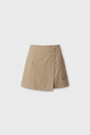 Women A line pocket skort