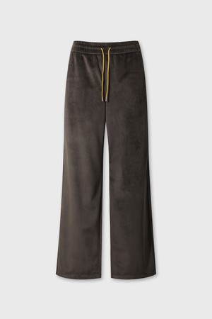 Women Velvet like set-up Pants_BROWN-a