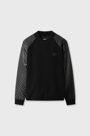 Women Woven Hybrid Windproof Sweater_BLACK-a