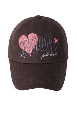 하트 그래픽 볼캡 브라운