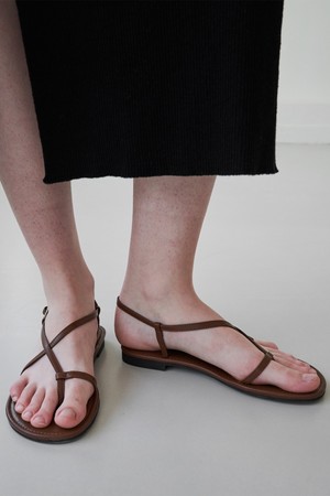 Basic strap sandal - brown