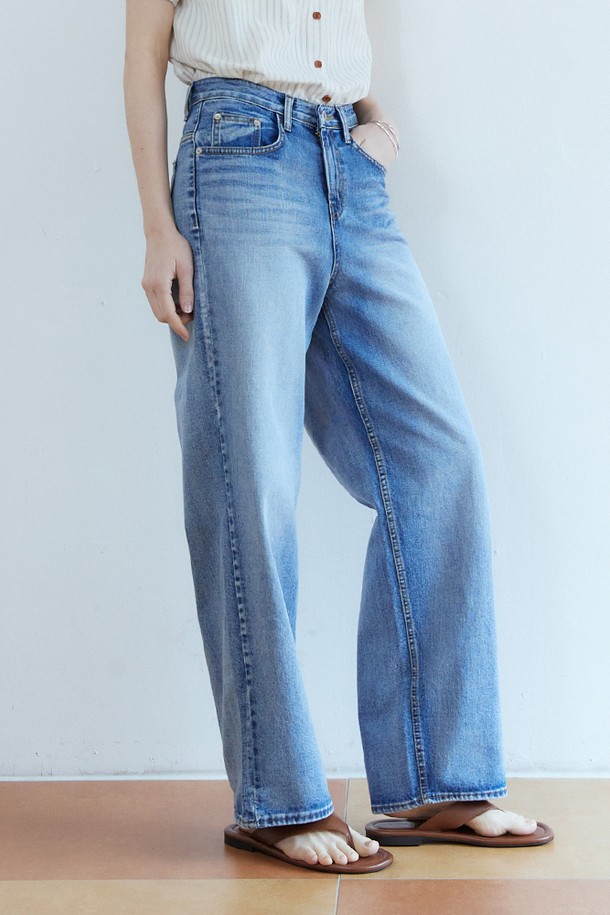 ADAUL - 롱/미디팬츠 - Cold vintage washing denim pants - blue