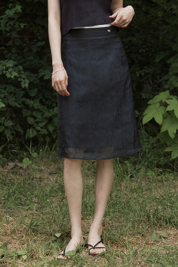 ADAUL - 미디스커트 - Wrinkle see through layered midi skirt - black