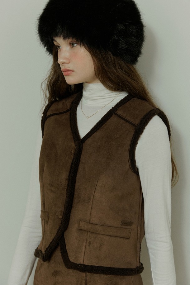 ADAUL - 베스트 - Suede curly mustang vest - fuzzy brown