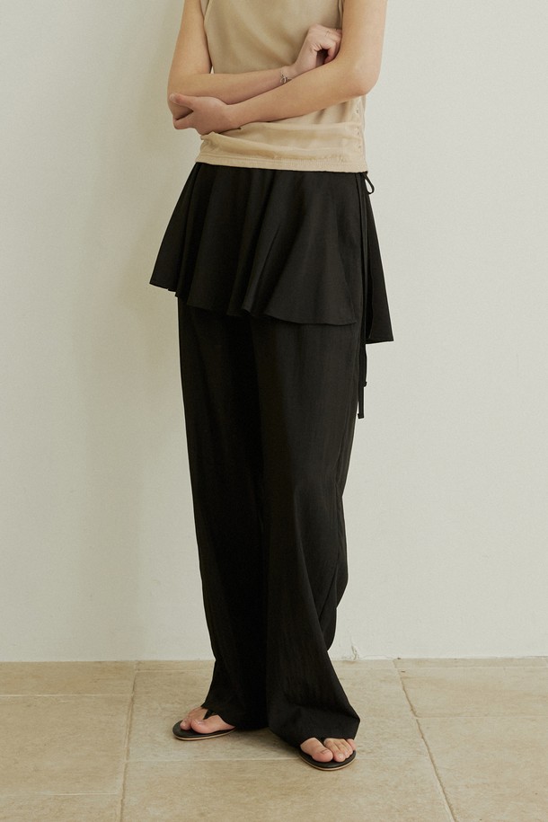ADAUL - 롱/미디팬츠 - Nylon flare layered skirt pants - black