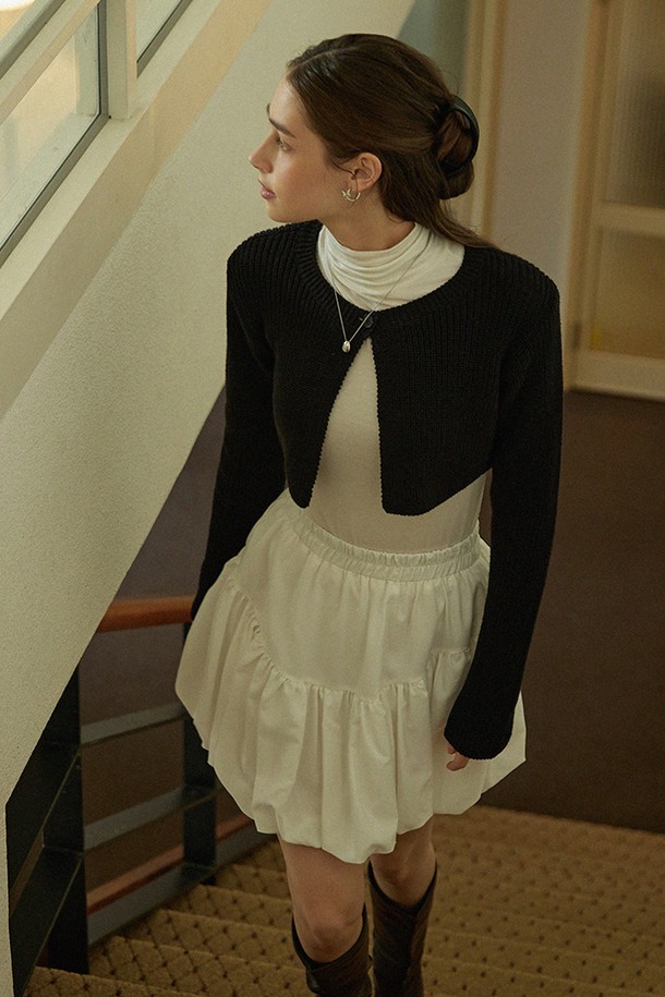 ADAUL - 가디건 - One button crop knit bolero - black