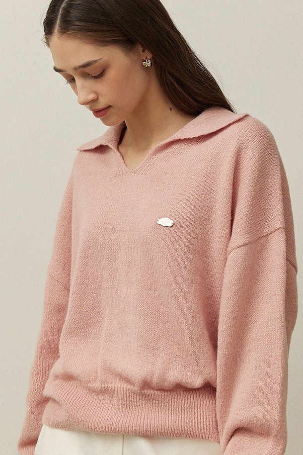 ADAUL - 스웨터 - Deep v neck loose fit knit - vintage pink