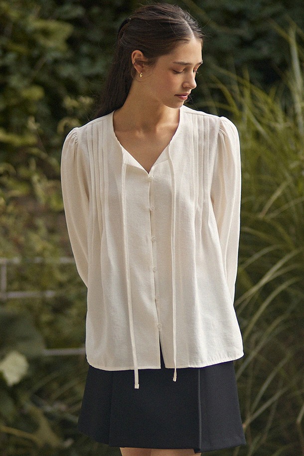 ADAUL - 블라우스 - Thin ribbon puff blouse - ivory