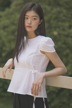 Burn side ribbon cap sleeve blouse - white