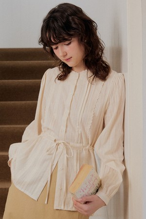 Vintage lace pintuck string line blouse - cream