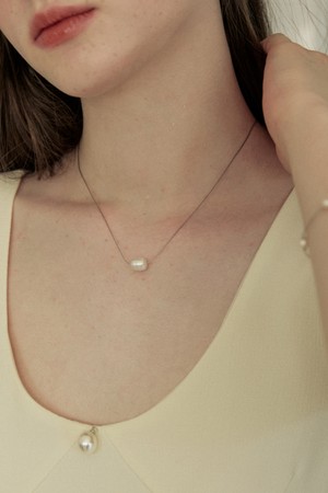 Pearl thin necklace - silver