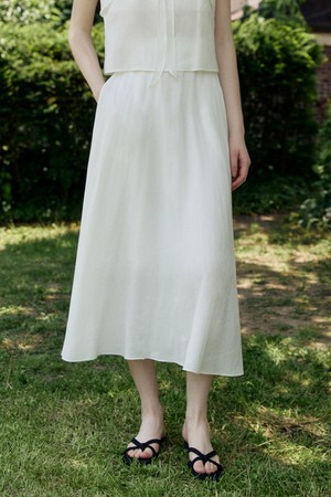 Flare line summer cool long skirt - white