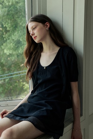 Deep v neck pearl point double mini dress - black