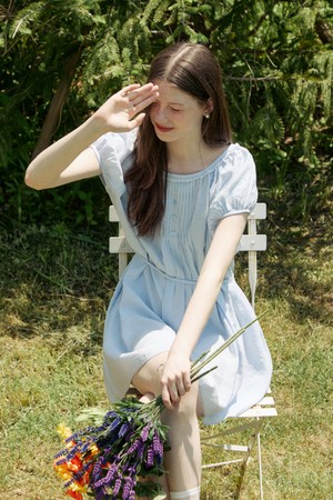 Front pintuck vintage lace mini dress - blue